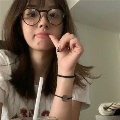 我与妈妈的黄色脚踏车